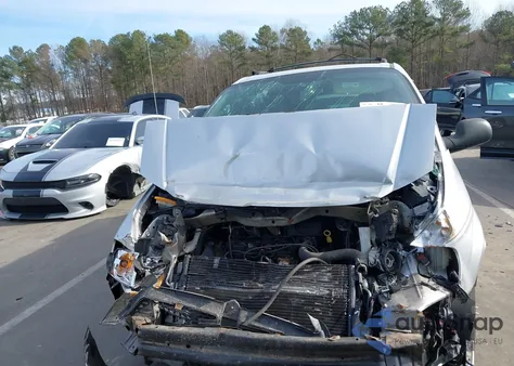 2004 Dodge Grand Caravan Sxt z USA, uszkodzony, nr VIN 2D4GP44L64R530848